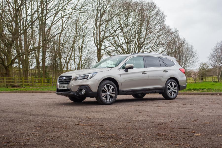  Subaru Outback 2018 года  (UK) (фото 11 из 36)